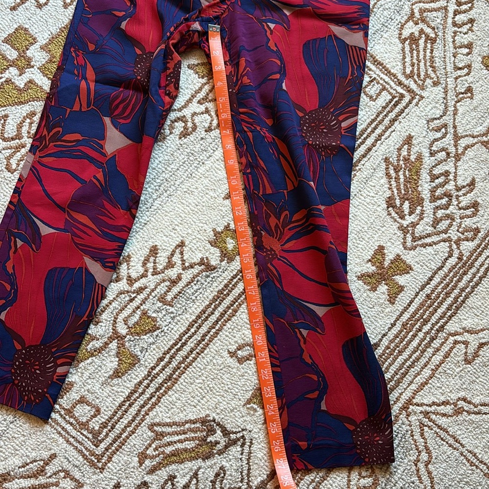 TRINA TURK Patterned Slacks - Picture 7 of 10